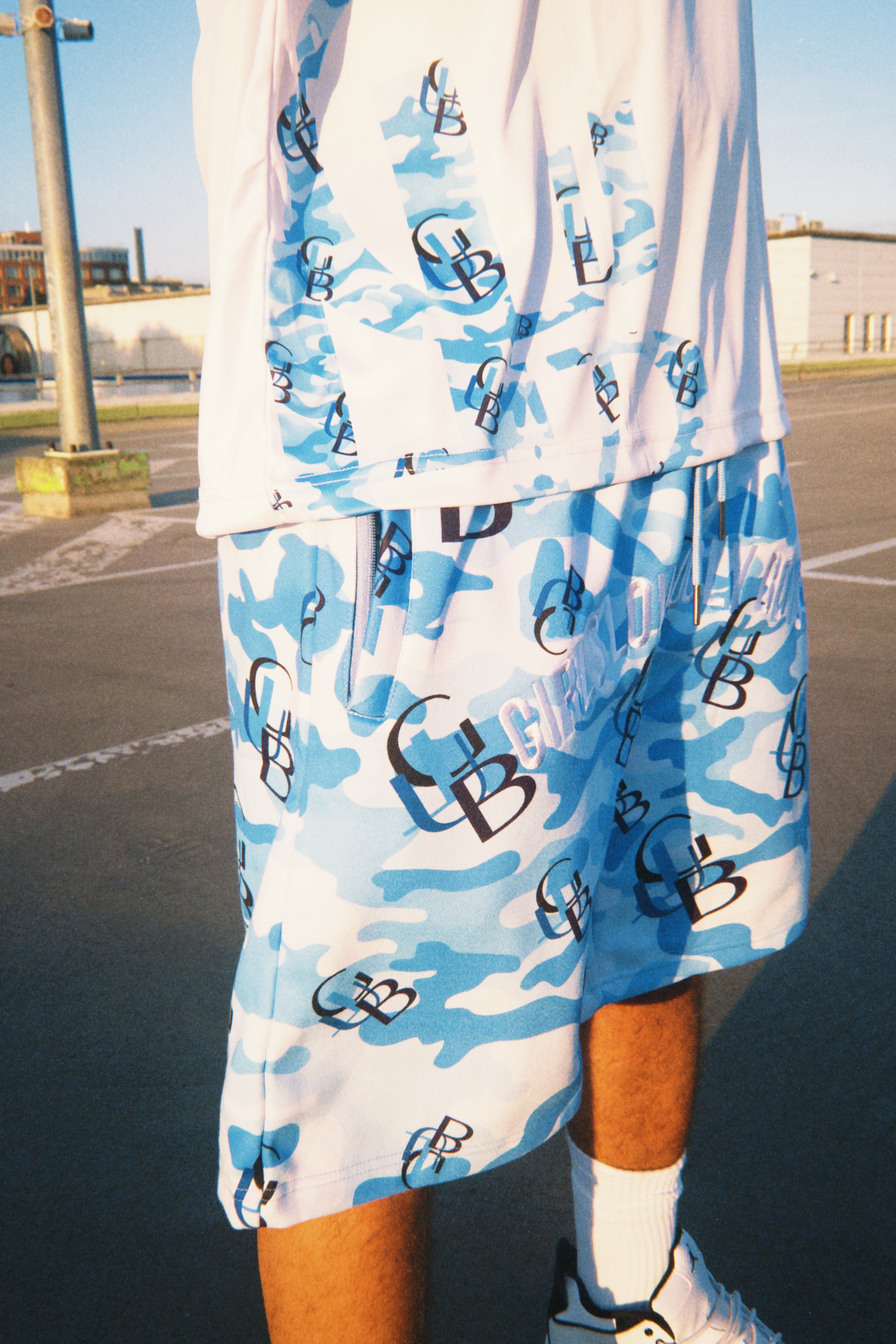 Off Duty Short